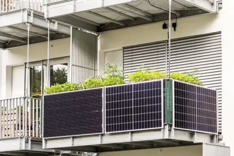 tutto quello che dovresti sapere sui pannelli fotovoltaici da balcone
