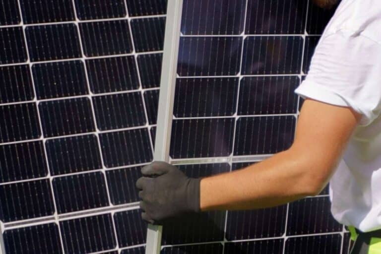 incentivi agli impianti fotovoltaici nel 2023 ha promosso l'installazione sulle case e sulle aziende